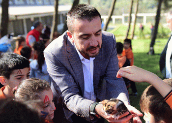 Başkan Tanır, patili dostların yanında