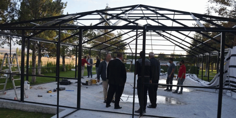 Çadır kafe inşaatı başladı