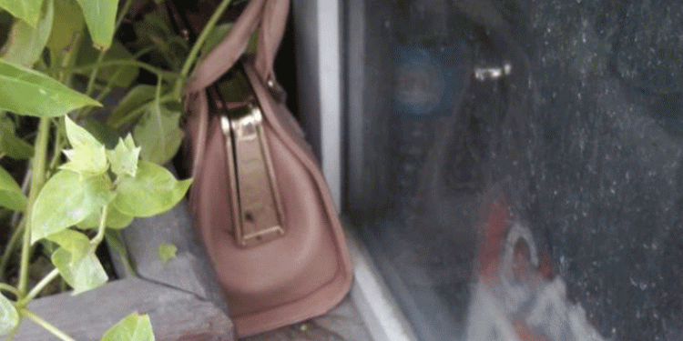 Şüpheli çanta paniğe neden oldu