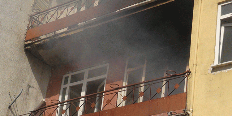 Kullanılmayan binada yangın çıktı