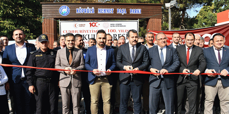 “100 Okul 100 Resim” sergisi