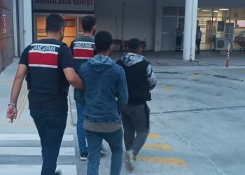 İzmir’de 4 DEAŞ şüphelisi gözaltına alındı