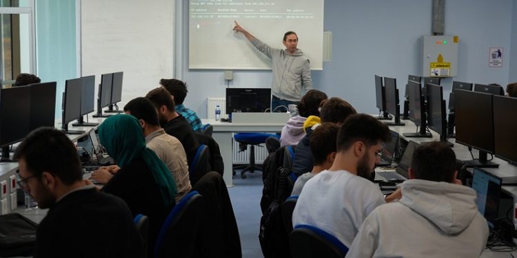 Türkiye’nin siber güvenlik uzman ihtiyacı sona eriyor