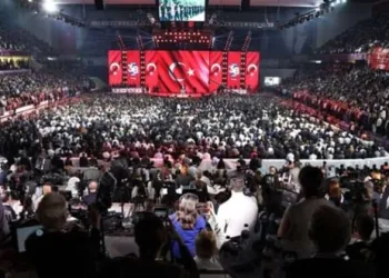 CHP Kurultayı’nda seçim ikinci tura kaldı!