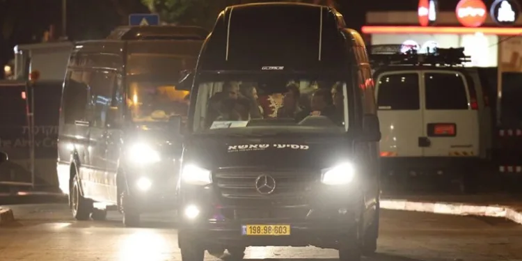 İsrail, 39 Filistinli mahkumu daha serbest bıraktı