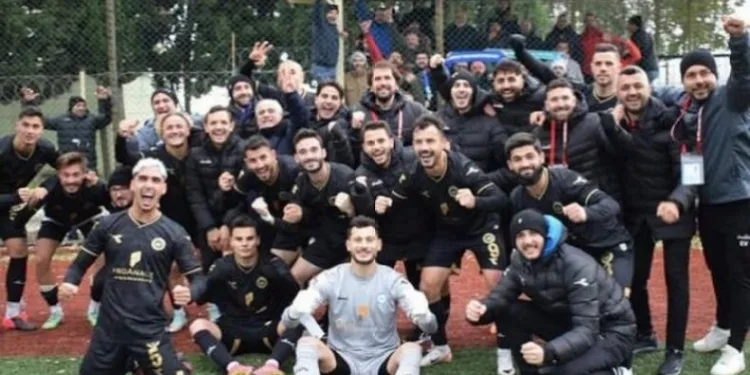 Nilüfer FK yoluna kayıpsız devam ediyor