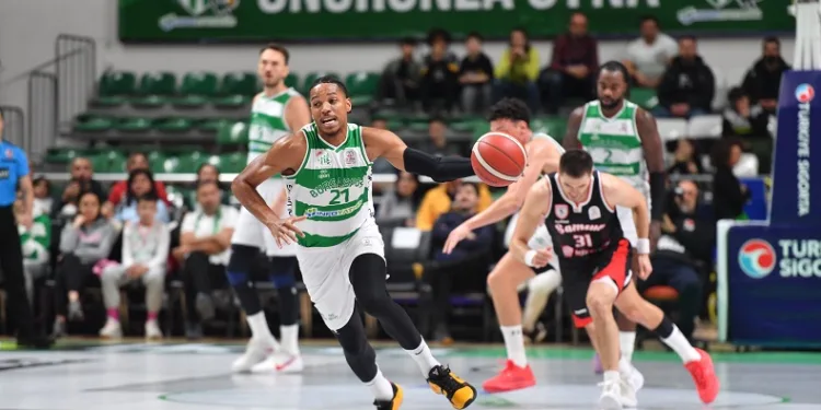 Bursaspor İnfo Yatırım uzatmada güldü