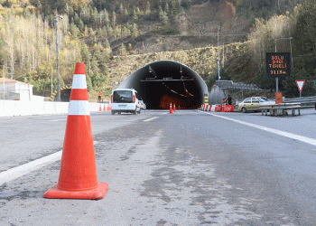 Bolu Dağı Tüneli’nden araçlar geçmeye başladı