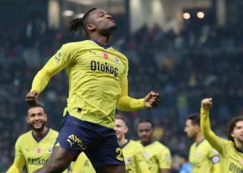 Michy Batshuayi hat-trick yaptı, galibiyetin mimarı oldu