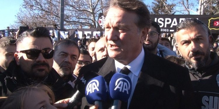 Hasan Arat: “Teknik direktör çalışmalarımız devam ediyor”