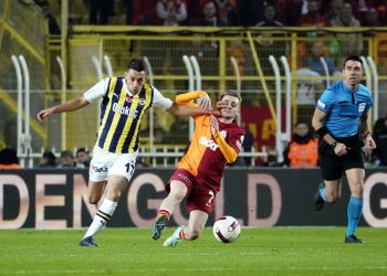 İrfan Can Kahveci cezalı duruma düştü