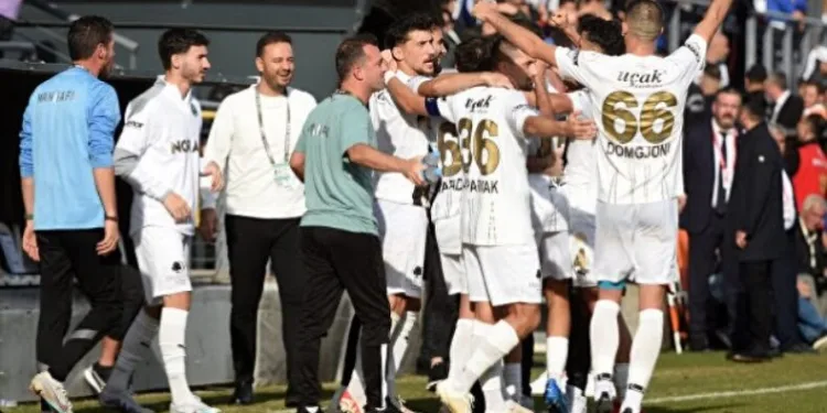 Manisa FK galibiyet hasretine son verdi