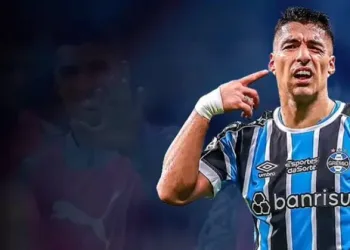 Gremio’ya veda eden Luis Suarez imkansızı başardı
