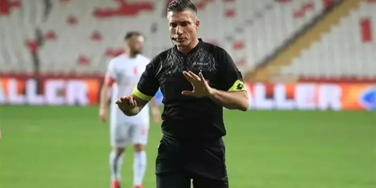 Beşiktaş – Fenerbahçe maçının VAR’ı açıklandı