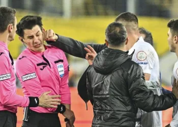 Ankaragücü Başkanı’ndan hakeme yumruk!