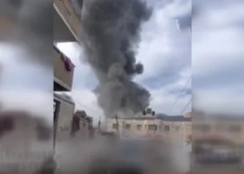 İsrail, yerleşim yerlerine hava saldırısı düzenledi