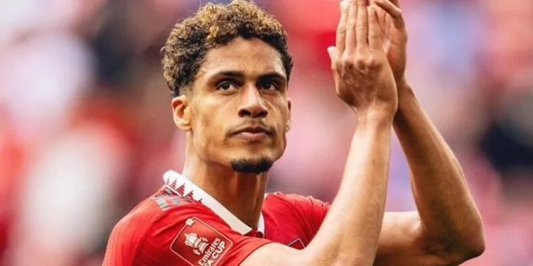 Varane devleri peşine taktı!