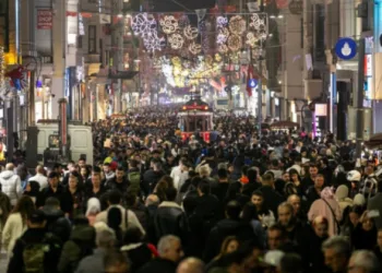 Taksim’de yılbaşı yoğunluğu