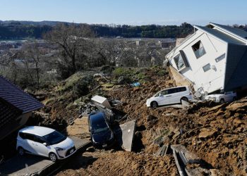 Japonya depreminde can kaybı 30