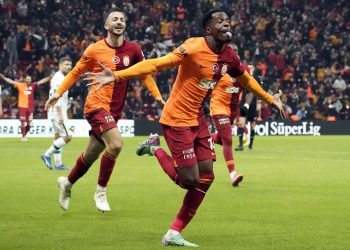 Wilfried Zaha 7. golünü attı