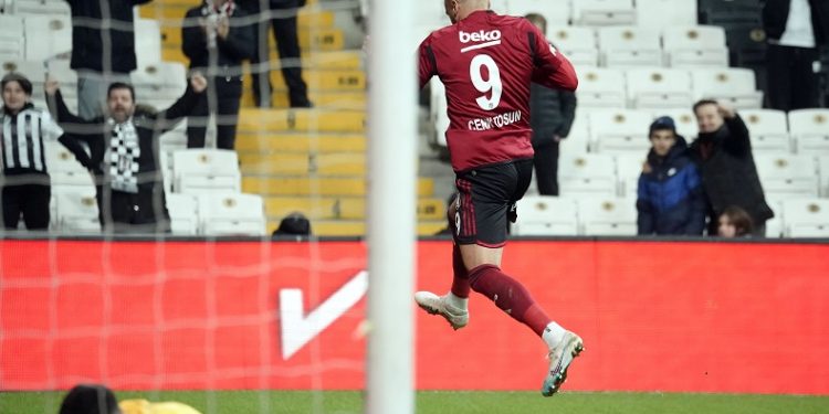 Cenk Tosun’dan bu sezon bir ilk