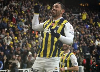 İrfan Can Kahveci, gollerine devam etti