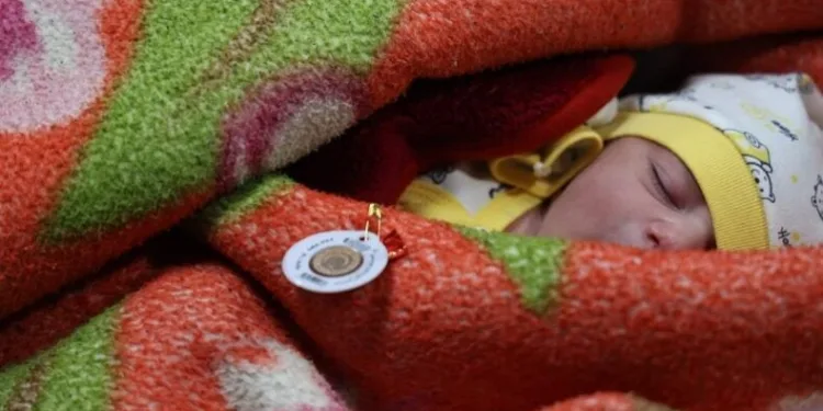 Yeni yılın ilk bebekleri dünyaya geldi
