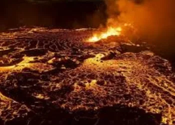 İzlanda’da lav felaketi