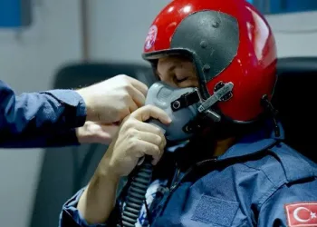 Uzay yolculuğu yarına ertelendi