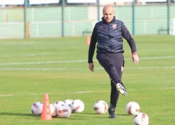 Erkan Sözeri: “Mücadeleci bir takım izleteceğiz”