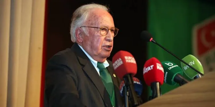 Bursaspor’un yeni başkanı Sinan Bür oldu