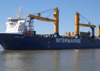 Aden Körfezi’nde ABD’ye ait askeri yük gemisini hedef alındı