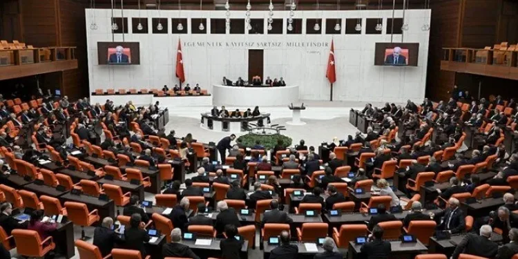 Meclis İsveç’e NATO onayı verecek mi?