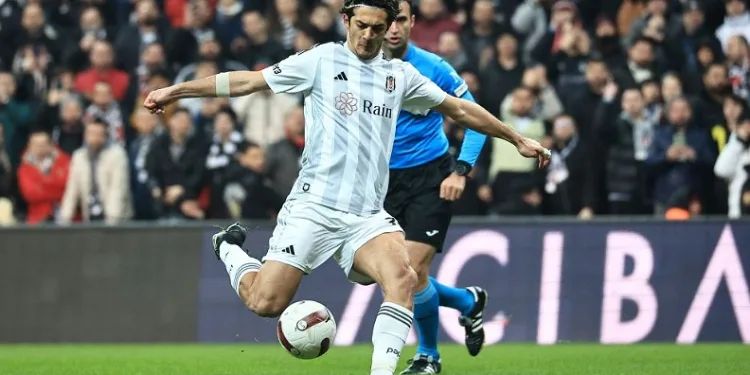 Beşiktaş evinde kayıp