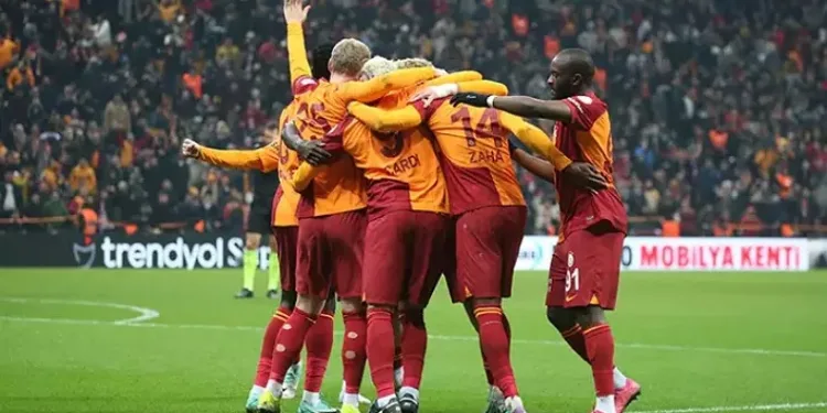 Galatasaray zirve takibini sürdürdü