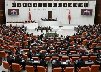 Emekliye zam Meclis’te kabul edildi