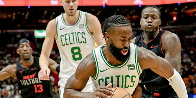 Boston Celtics farklı kazandı