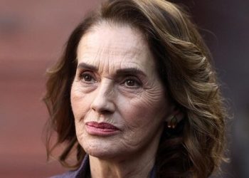 Usta oyuncu Nur Sürer’in acı günü