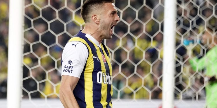 Dusan Tadic, 12. golüne ulaştı