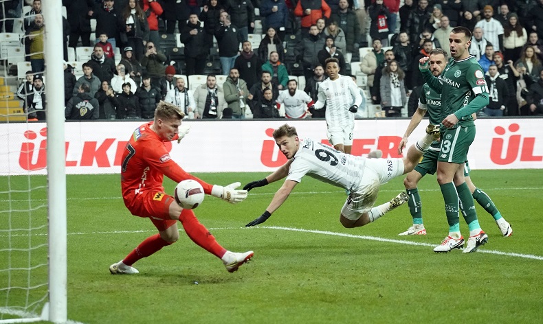 Semih Kılıçsoy, ligde 8. golünü attı