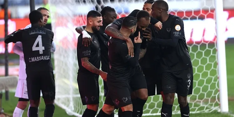 Hatayspor 3 attı 3 aldı