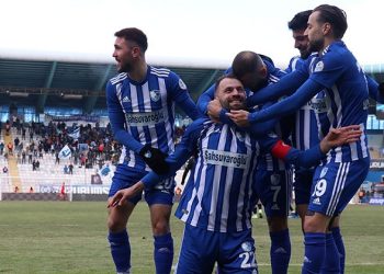Erzurumspor seriye bağladı