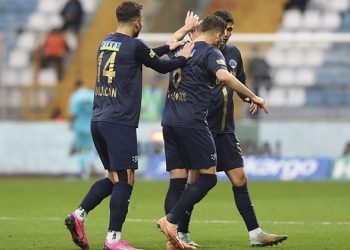 İstanbul’da kazanan Paşa