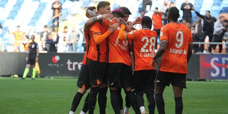 Adanaspor’dan çok kritik galibiyet