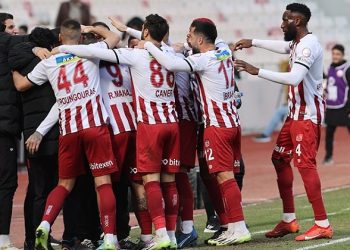 Sivasspor zor da olsa kazanmasını bildi