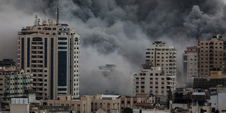 İsrail, Nasır Hastanesi’nin boşaltılmasını istedi