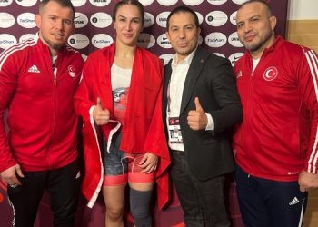 Türkiye’ye Güreşte çifte madalya