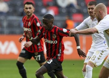 Gaziantep FK son anda yıkıldı