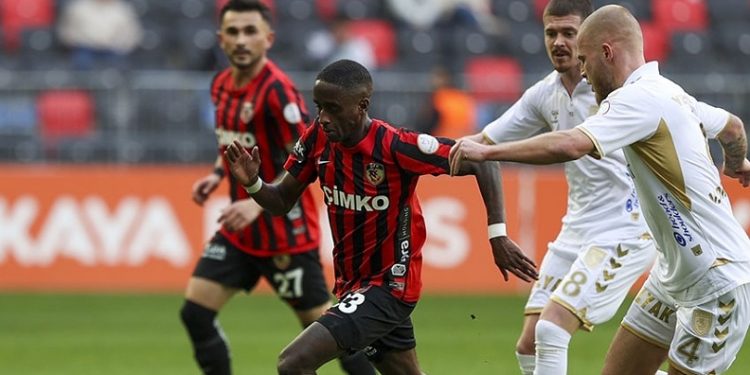 Gaziantep FK son anda yıkıldı