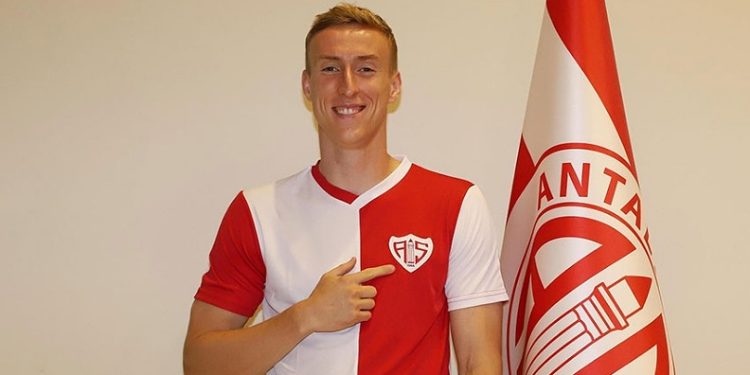 Adam Buksa’nın gözü İstanbul’da